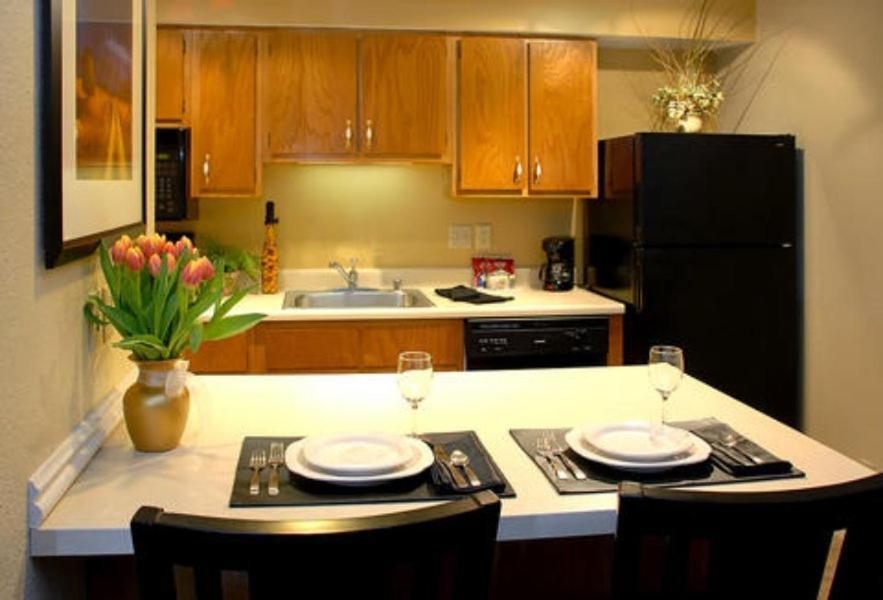 QUALITY SUITES ROCKVILLE ROCKVILLE, MD COMPARE HOTEL RATES